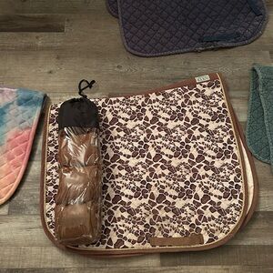 Stylish Giraffe Print Saddle Pad